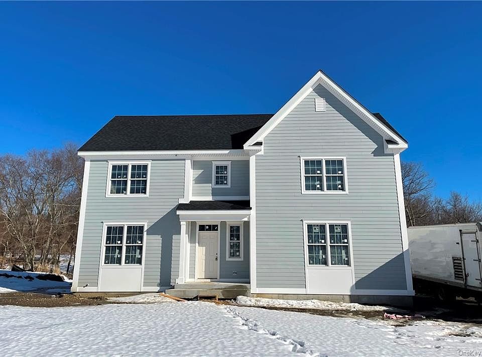 1st image of 29 Stonehollow Dr