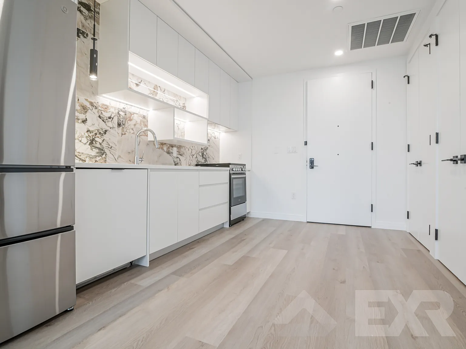 957 Atlantic Avenue — Photo 3