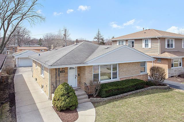 1st image of 1136 Community Dr