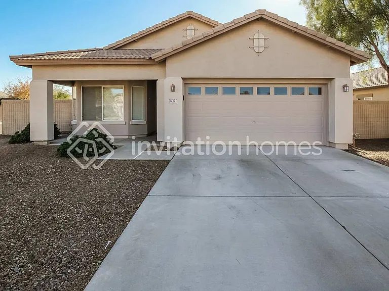 12371 W Sherman St — Photo 1