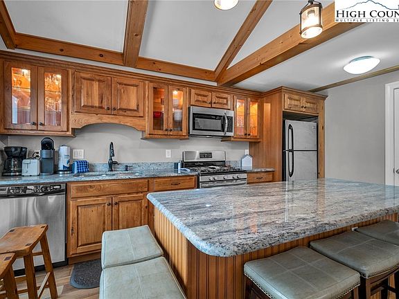 3rd image of 1559 Sugar Mountain Drive Unit 23