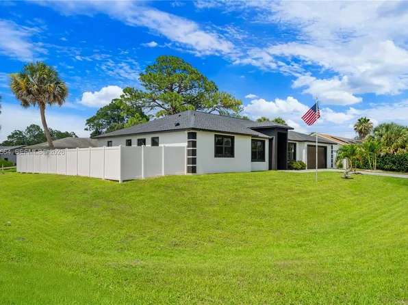 471 NE Americana, Palm Bay, FL 32907