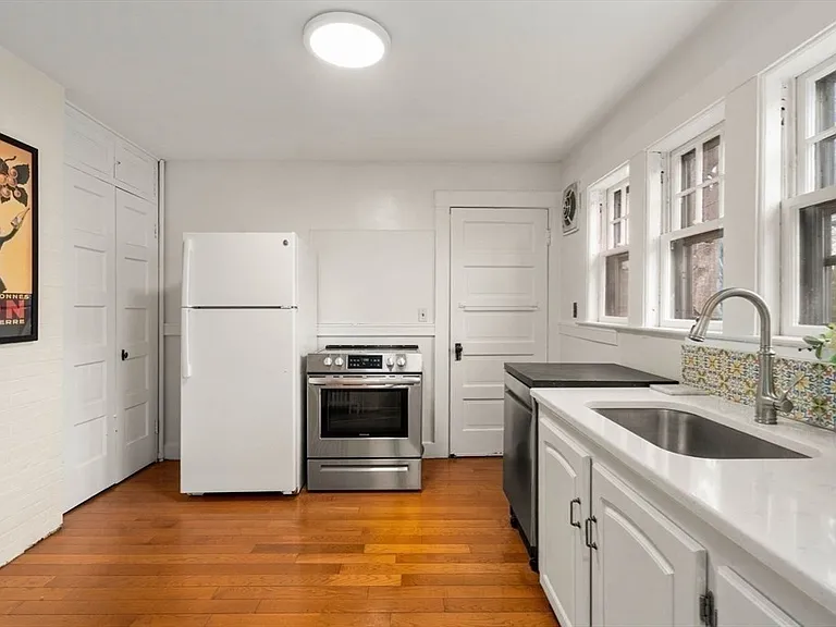 12 Leighton Rd #12 — Photo 8