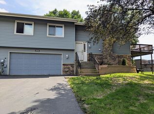 3706 York Cir, Woodbury, MN 55125