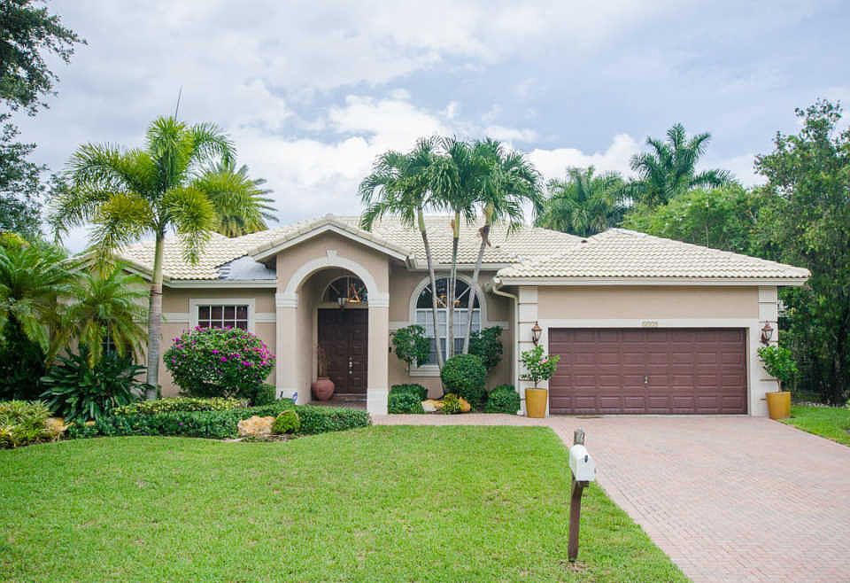 1st image of 5779 NW 50th Dr