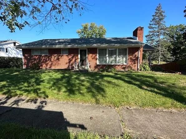 111 Sunset Dr, New Cumberland, PA 17070