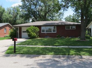 1900 Riviera Dr, Lincoln, NE 68506
