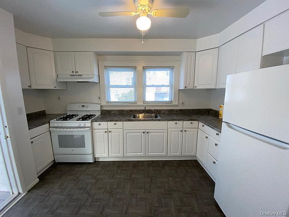 3rd image of 56 Millspaugh Ln Floor 1