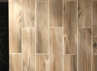 1011 W Nixon Dr, O'Fallon, IL 62269