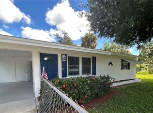1460 Maranatha Dr, North Fort Myers, FL 33903