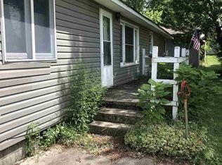 430 W 11th St, Warren, IN 46792