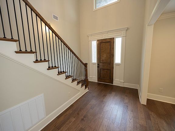 5th image of 1024 Brookwood Dr