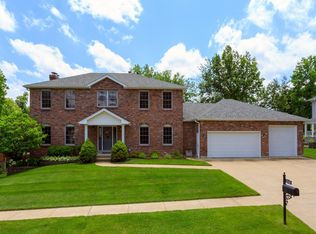 12530 Sunset Dr, Saint Louis, MO