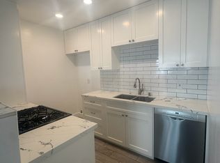917 Georgia St APT 4, Huntington Beach, CA 92648