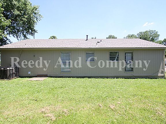 2nd image of 5197 Chantilly Dr