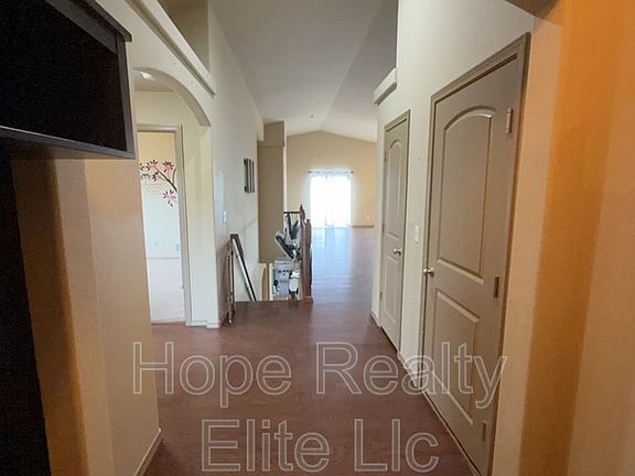 5th image of 10931 Glen Canyon Dr