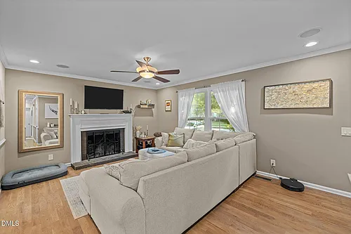 6109 Whittier Dr Photo 1
