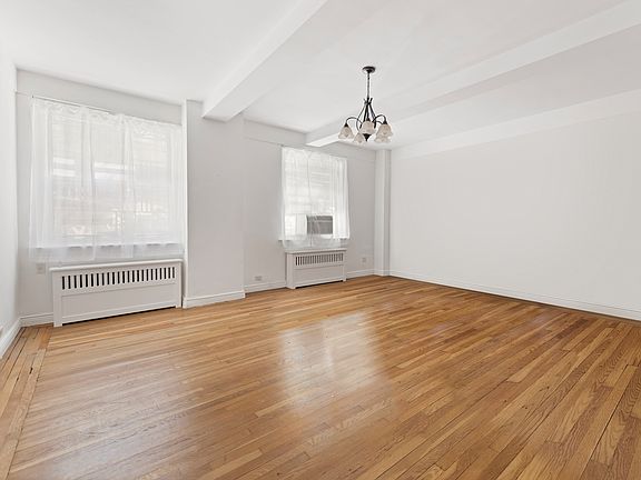 4th image of 414 E 52nd St APT 1A