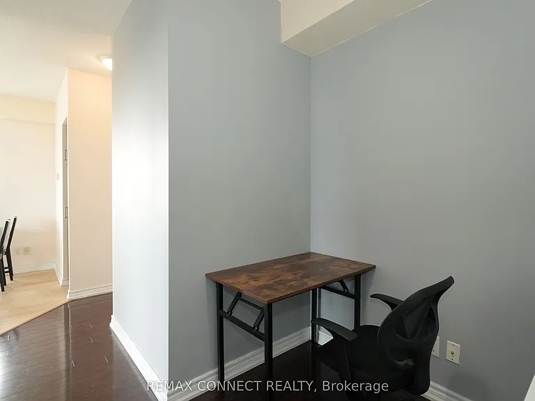 30 Herons Hill Way #1605 — Photo 8
