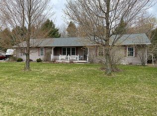 1096 Mulberry Dr, Traverse City, MI 49685