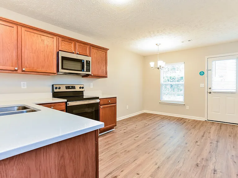 4002 Deer Run Trce — Photo 8