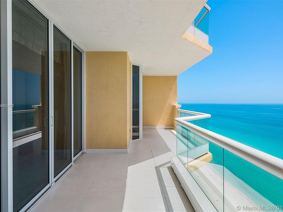 1st image of 17875 Collins Ave #3504