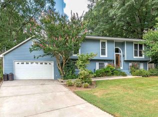 6180 Continental Cir, Morrow, GA 30260