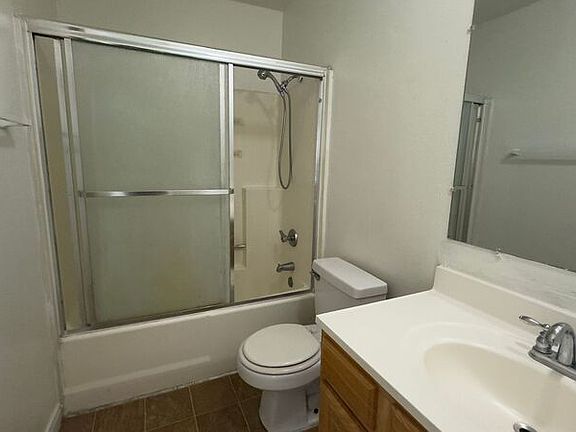 4th image of 3814 Grace Ave Unit F