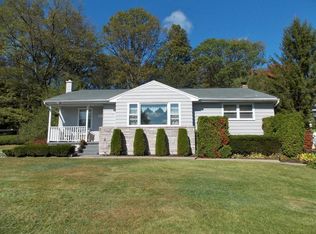 97 Nuangola Rd, Mountain Top, PA 18707
