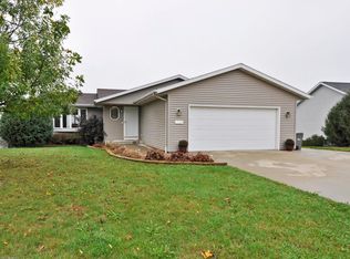 1309 6th St NE, Stewartville, MN 55976