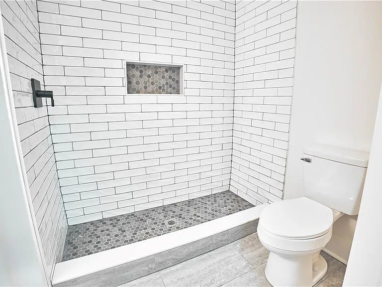 184 Scott St NW — Photo 5