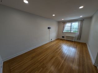 11 Dongan Ave #B, Staten Island, NY 10314