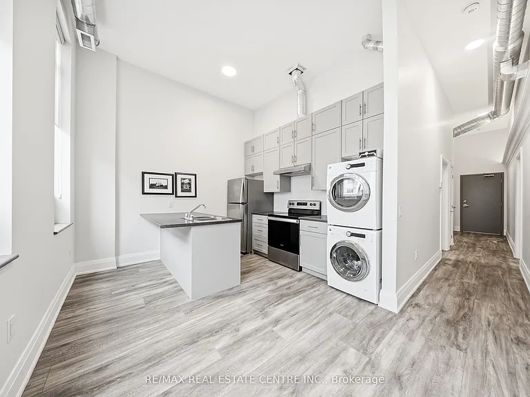 11 Queen St #301 — Photo 25