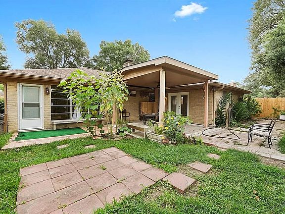 2nd image of 15615 Echo Canyon Dr
