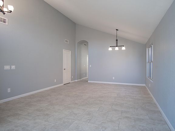 4th image of 9722 W Yukon Dr