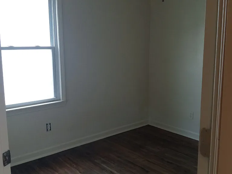 715 Southover Rd — Photo 14