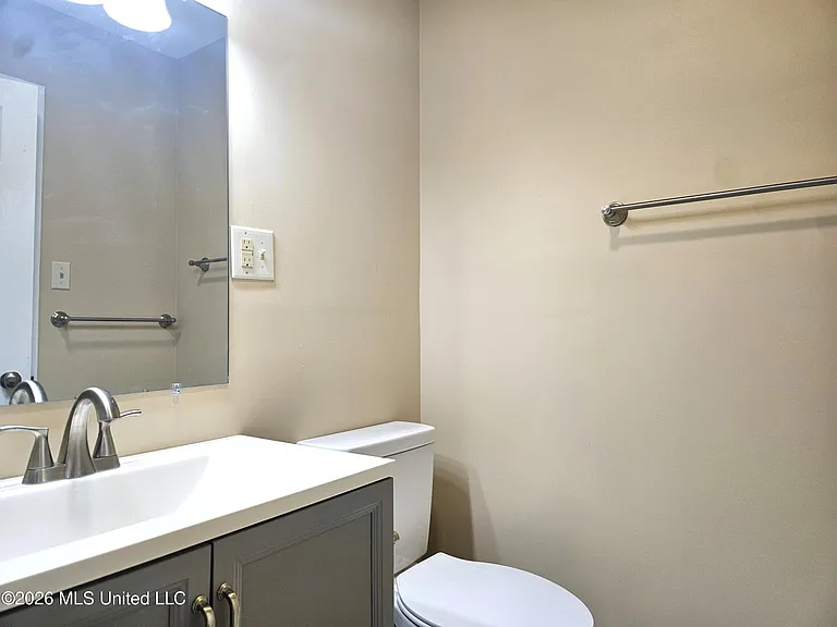 4205 Yosemite Dr — Photo 9