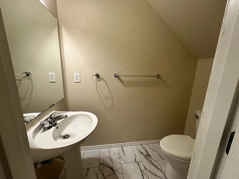 3162 NW Shooting Star Dr — Photo 8