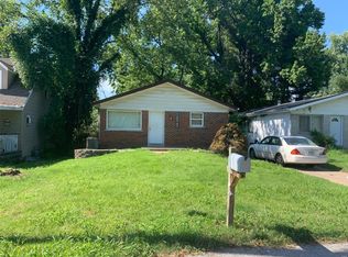 12047 Larimore Rd, Saint Louis, MO 63138