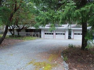 4754 Azalea Dr, Grants Pass, OR 97526