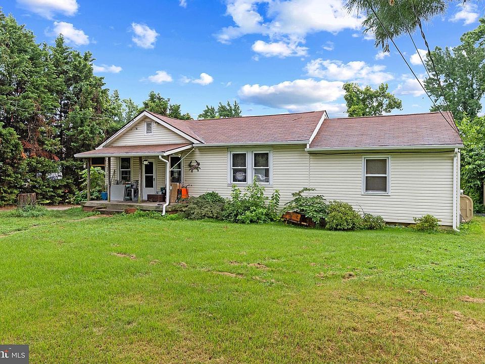 1st image of 8002 Fort Smallwood Rd