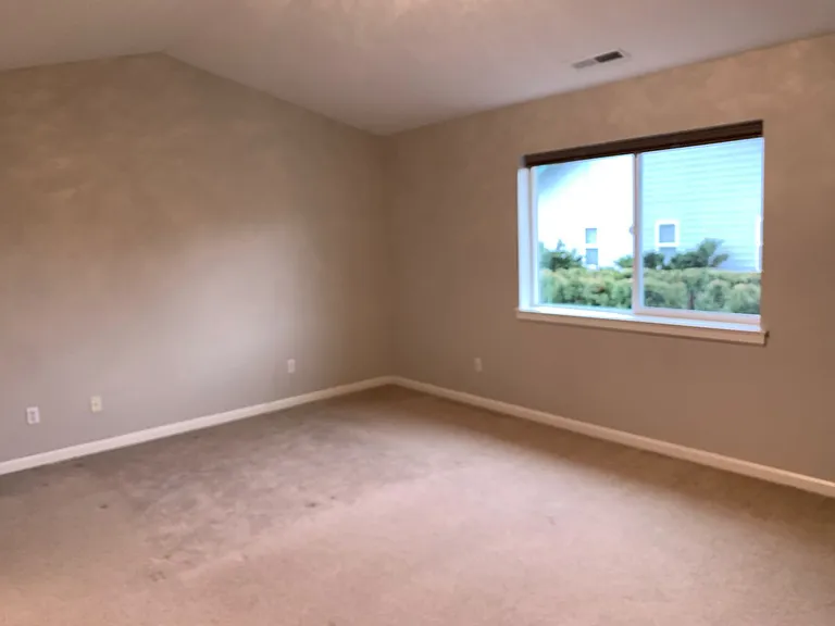 11603 NW 27th Ct — Photo 18
