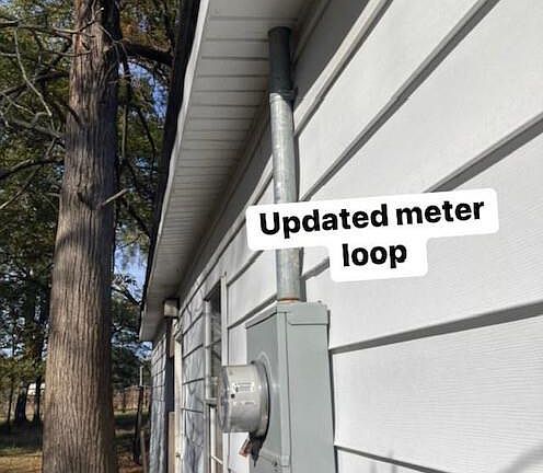 4th image of 702 W 5th St