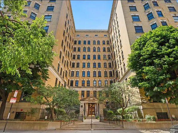 559 W Surf St APT 206