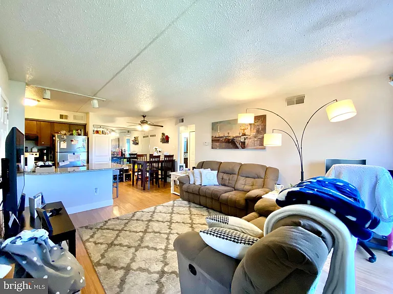 5200 Hilltop Dr — Photo 4