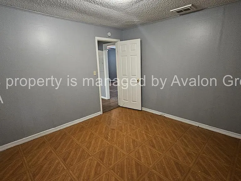 3056 Date St — Photo 13