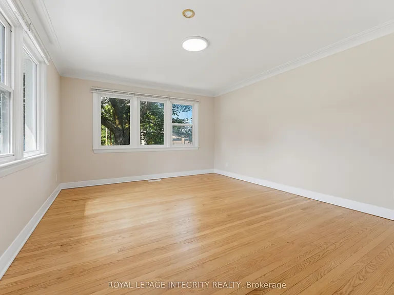 1873 Fairbanks Ave — Photo 21