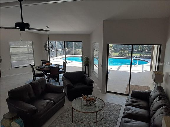 3rd image of 396 Eden Dr