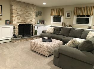 18 Lakeview Rd, Lincoln, RI 02865