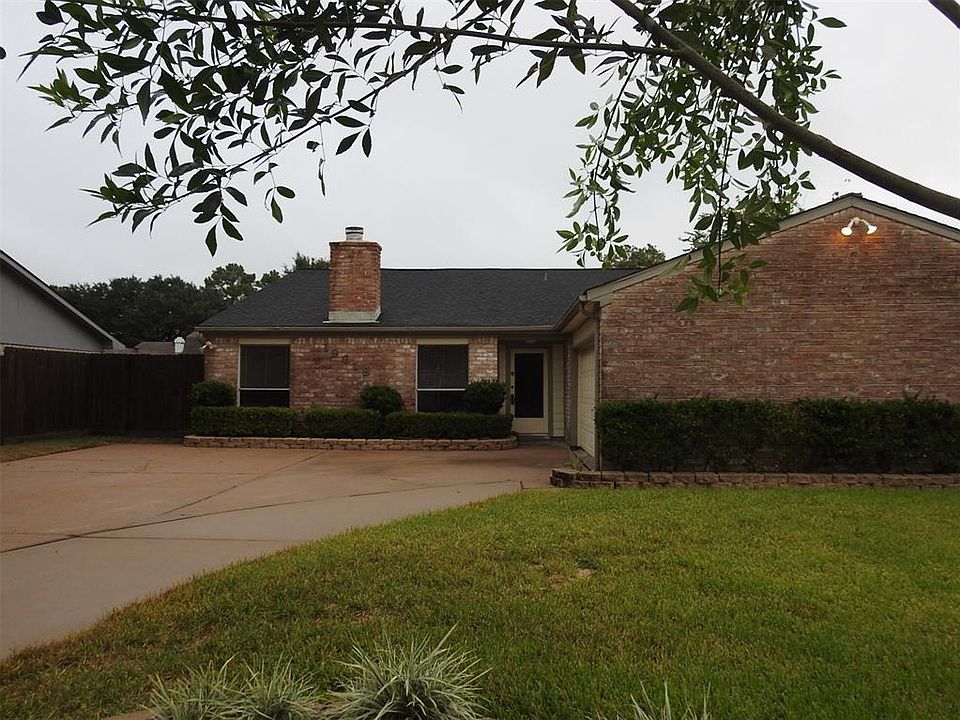 1st image of 19618 Younglake Blvd